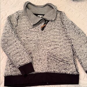 Maurices Black and Gray Sherpa Sweater